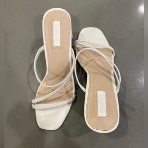 White forever 21 heels, 3-4 in